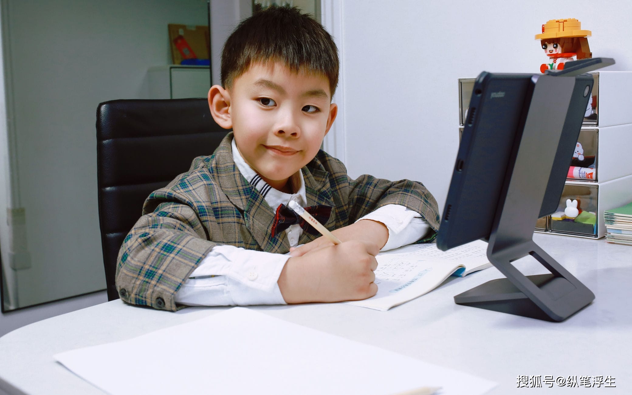 有道AI学习机X10_学习机下载_学习机选购指南