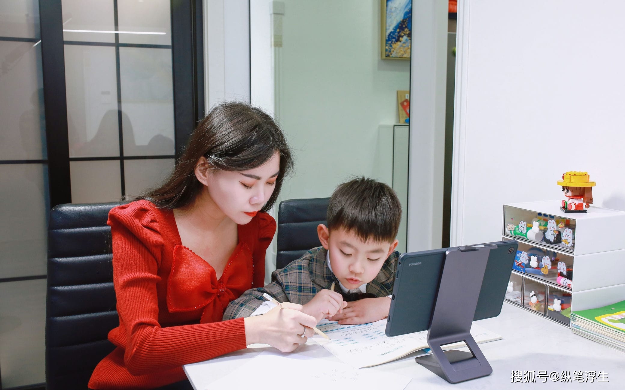 有道AI学习机X10_学习机下载_学习机选购指南